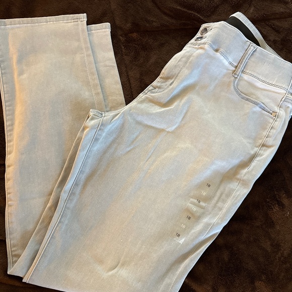 Nine West jeans straight leg size 18 tummy control - Picture 1 of 4
